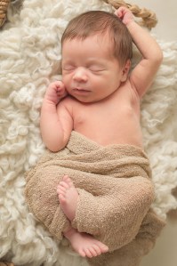 Joshua_Newborn-19